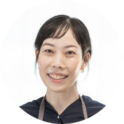 講師 小林真希子